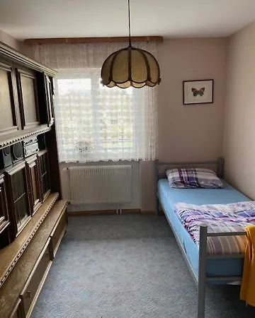 Monteurzimmer Oder Wg Zimmervermietung In Traumhafter Lage Homestay *