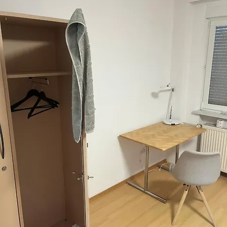 Monteurzimmer Oder Wg Zimmervermietung In Traumhafter Lage Pansiyon *